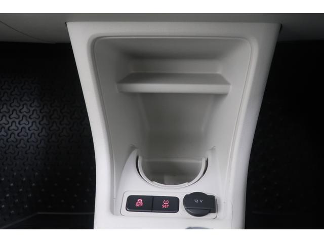 �t�H���N�X���[�Q���́A�����ȎԂł��낤�Ƒ傫�ȎԂł��낤�ƁA�i���ƈ��S���Ɉ�؂̑Ë������܂���B�N���X�𒴂����{�f�B�����A�d���ȃh�A�̕܂艹�́A���ׂĂ̎Ԏ�ɋ��ʂ���h�邬�Ȃ��i���̏؂ł��B