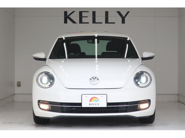 ザ・ビートル デザイン　社外ナビＴＶ　ＥＴＣ　ＨＩＤヘッドランプ　１６インチ純正ホイール　Ｂｌｕｅｔｏｏｔｈオーディオ　フォグランプ　革巻きステアリング　８スピーカー　記録簿　禁煙車（8枚目）