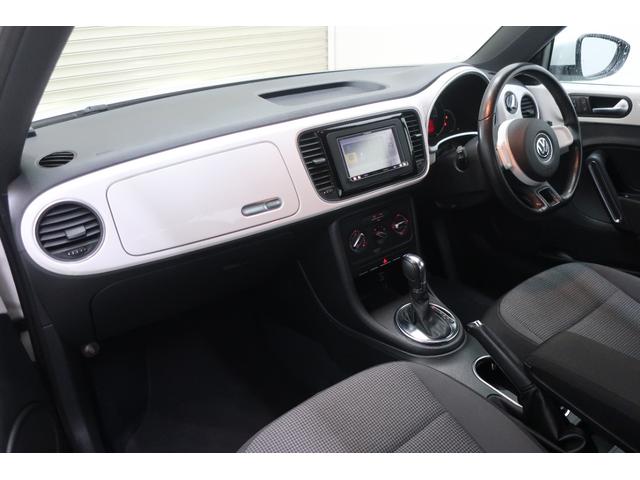 ザ・ビートル デザイン　社外ナビＴＶ　ＥＴＣ　ＨＩＤヘッドランプ　１６インチ純正ホイール　Ｂｌｕｅｔｏｏｔｈオーディオ　フォグランプ　革巻きステアリング　８スピーカー　記録簿　禁煙車（33枚目）