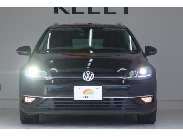 �t�H���N�X���[�Q���́A�����ȎԂł��낤�Ƒ傫�ȎԂł��낤�ƁA�i���ƈ��S���Ɉ�؂̑Ë������܂���B�N���X�𒴂����{�f�B�����A�d���ȃh�A�̕܂艹�́A���ׂĂ̎Ԏ�ɋ��ʂ���h�邬�Ȃ��i���̏؂ł��B