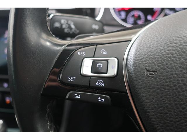 �t�H���N�X���[�Q���́A�����ȎԂł��낤�Ƒ傫�ȎԂł��낤�ƁA�i���ƈ��S���Ɉ�؂̑Ë������܂���B�N���X�𒴂����{�f�B�����A�d���ȃh�A�̕܂艹�́A���ׂĂ̎Ԏ�ɋ��ʂ���h�邬�Ȃ��i���̏؂ł��B