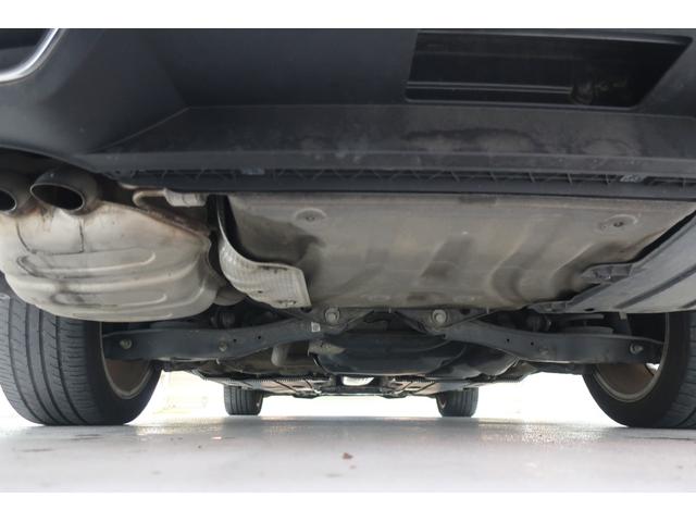 �t�H���N�X���[�Q���́A�����ȎԂł��낤�Ƒ傫�ȎԂł��낤�ƁA�i���ƈ��S���Ɉ�؂̑Ë������܂���B�N���X�𒴂����{�f�B�����A�d���ȃh�A�̕܂艹�́A���ׂĂ̎Ԏ�ɋ��ʂ���h�邬�Ȃ��i���̏؂ł��B