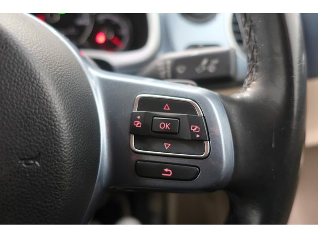 �t�H���N�X���[�Q���́A�����ȎԂł��낤�Ƒ傫�ȎԂł��낤�ƁA�i���ƈ��S���Ɉ�؂̑Ë������܂���B�N���X�𒴂����{�f�B�����A�d���ȃh�A�̕܂艹�́A���ׂĂ̎Ԏ�ɋ��ʂ���h�邬�Ȃ��i���̏؂ł��B