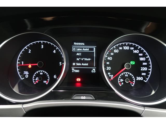 �t�H���N�X���[�Q���́A���x�������̃h�C�c�A�A�E�g�o�[���œO��I�ɒb��������Ă��܂����B������ł̈��|�I�Ȉ��萫�ƗD�ꂽ���s���\�́A�ߍ��Ȋ��Ő��܂ꂽ�u�v�Ԃ����E���̃h���C�o�[�ɑI�΂�闝�R�ł��B