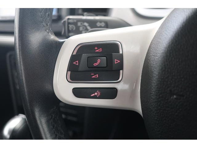 �t�H���N�X���[�Q���́A�����ȎԂł��낤�Ƒ傫�ȎԂł��낤�ƁA�i���ƈ��S���Ɉ�؂̑Ë������܂���B�N���X�𒴂����{�f�B�����A�d���ȃh�A�̕܂艹�́A���ׂĂ̎Ԏ�ɋ��ʂ���h�邬�Ȃ��i���̏؂ł��B