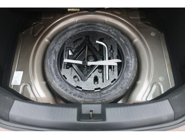 �t�H���N�X���[�Q���́A�����ȎԂł��낤�Ƒ傫�ȎԂł��낤�ƁA�i���ƈ��S���Ɉ�؂̑Ë������܂���B�N���X�𒴂����{�f�B�����A�d���ȃh�A�̕܂艹�́A���ׂĂ̎Ԏ�ɋ��ʂ���h�邬�Ȃ��i���̏؂ł��B