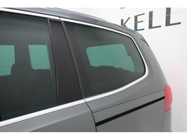 �t�H���N�X���[�Q���́A�����ȎԂł��낤�Ƒ傫�ȎԂł��낤�ƁA�i���ƈ��S���Ɉ�؂̑Ë������܂���B�N���X�𒴂����{�f�B�����A�d���ȃh�A�̕܂艹�́A���ׂĂ̎Ԏ�ɋ��ʂ���h�邬�Ȃ��i���̏؂ł��B