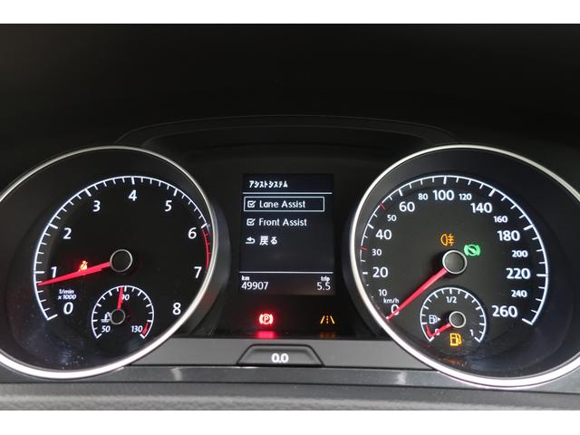 �t�H���N�X���[�Q���́A���x�������̃h�C�c�A�A�E�g�o�[���œO��I�ɒb��������Ă��܂����B������ł̈��|�I�Ȉ��萫�ƗD�ꂽ���s���\�́A�ߍ��Ȋ��Ő��܂ꂽ�u�v�Ԃ����E���̃h���C�o�[�ɑI�΂�闝�R�ł��B