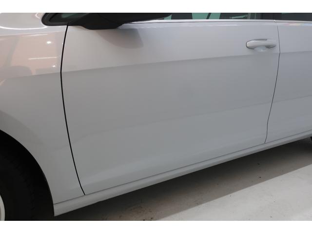 �t�H���N�X���[�Q���́A�����ȎԂł��낤�Ƒ傫�ȎԂł��낤�ƁA�i���ƈ��S���Ɉ�؂̑Ë������܂���B�N���X�𒴂����{�f�B�����A�d���ȃh�A�̕܂艹�́A���ׂĂ̎Ԏ�ɋ��ʂ���h�邬�Ȃ��i���̏؂ł��B