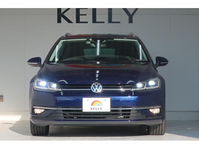 �t�H���N�X���[�Q���́A�����ȎԂł��낤�Ƒ傫�ȎԂł��낤�ƁA�i���ƈ��S���Ɉ�؂̑Ë������܂���B�N���X�𒴂����{�f�B�����A�d���ȃh�A�̕܂艹�́A���ׂĂ̎Ԏ�ɋ��ʂ���h�邬�Ȃ��i���̏؂ł��B