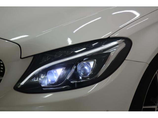 �����ȎԂł��낤�Ƒ傫�ȎԂł��낤�ƁA�i���ƈ��S���Ɉ�؂̑Ë������܂���B�N���X�𒴂����{�f�B�����A�d���ȃh�A�̕܂艹�́A���ׂĂ̎Ԏ�ɋ��ʂ���h�邬�Ȃ��i���̏؂ł��B