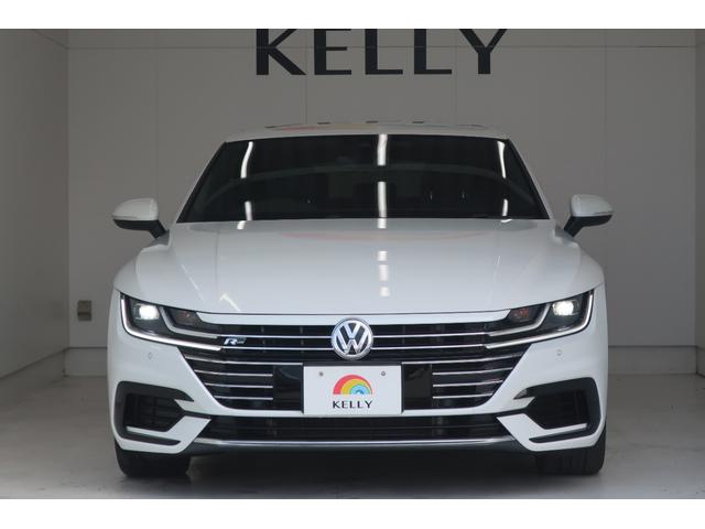 �t�H���N�X���[�Q���́A�����ȎԂł��낤�Ƒ傫�ȎԂł��낤�ƁA�i���ƈ��S���Ɉ�؂̑Ë������܂���B�N���X�𒴂����{�f�B�����A�d���ȃh�A�̕܂艹�́A���ׂĂ̎Ԏ�ɋ��ʂ���h�邬�Ȃ��i���̏؂ł��B