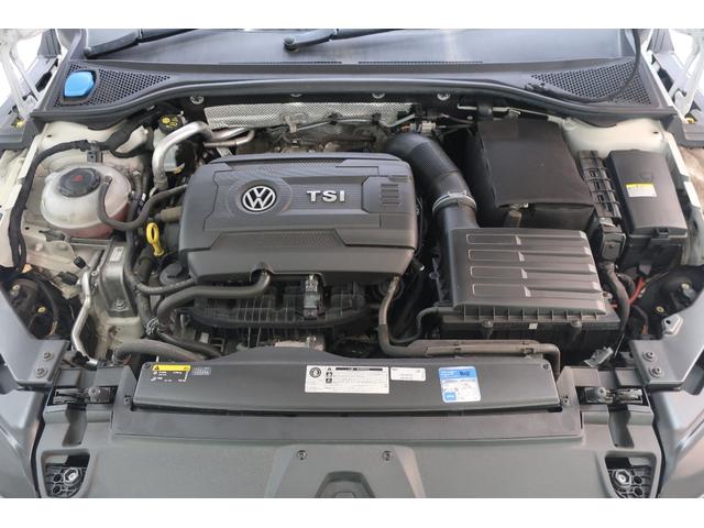 �t�H���N�X���[�Q���́A�����ȎԂł��낤�Ƒ傫�ȎԂł��낤�ƁA�i���ƈ��S���Ɉ�؂̑Ë������܂���B�N���X�𒴂����{�f�B�����A�d���ȃh�A�̕܂艹�́A���ׂĂ̎Ԏ�ɋ��ʂ���h�邬�Ȃ��i���̏؂ł��B