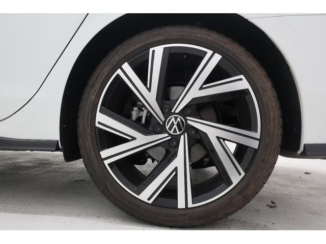 �t�H���N�X���[�Q���̓C���^�[�i�V���i���E�G���W���E�J�[�E�I�u�E�U�E�C���[����{�J�[�E�I�u�E�U�E�C���[�Ȃǐ��E�ł����{�ł������]�����󂯂Ă��܂��B�A���Ԃ����߂ĂƂ������ɑ����I�΂�Ă��܂��I