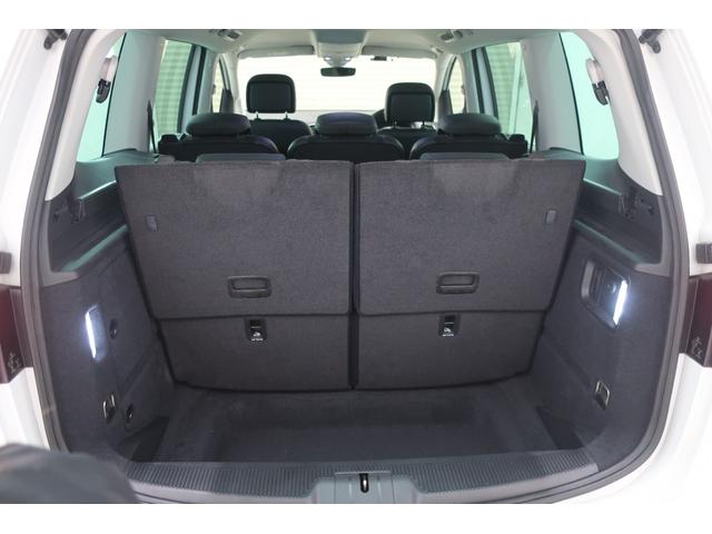 �t�H���N�X���[�Q���́A�����ȎԂł��낤�Ƒ傫�ȎԂł��낤�ƁA�i���ƈ��S���Ɉ�؂̑Ë������܂���B�N���X�𒴂����{�f�B�����A�d���ȃh�A�̕܂艹�́A���ׂĂ̎Ԏ�ɋ��ʂ���h�邬�Ȃ��i���̏؂ł��B