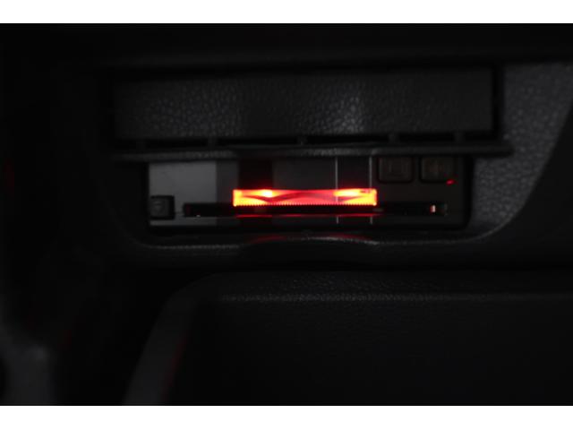 スペシャル・バグ　ＡｐｐＣｏｎｎｅｃｔ　バックカメラ　ドライブレコーダー　ＥＴＣ　スマートキー　シートヒーター　パークディスタンスコントロール　ＨＩＤヘッドランプ　１７インチ純正アルミホイール　リアスポイラー（画像35）