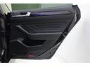 ＴＳＩ　４モーション　Ｒラインアドバンス　ワンオーナー　パノラマスライディングルーフ　革シート　純正ナビ　バックカメラ　ＨａｒｍａｎＫａｒｄｏｎプレミアムサウンド　２０インチ純正ホイール　ＬＥＤヘッドランプ　シートヒーター　記録簿　禁煙車（73枚目）