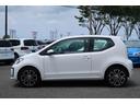 フォルクスワーゲンは、小さな車であろうと大きな車であろうと、品質と安全性に一切の妥協をしません。クラスを超えたボディ剛性、重厚なドアの閉まり音は、すべての車種に共通する揺るぎない品質の証です。