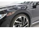 フォルクスワーゲンは、小さな車であろうと大きな車であろうと、品質と安全性に一切の妥協をしません。クラスを超えたボディ剛性、重厚なドアの閉まり音は、すべての車種に共通する揺るぎない品質の証です。