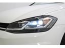 フォルクスワーゲンは、小さな車であろうと大きな車であろうと、品質と安全性に一切の妥協をしません。クラスを超えたボディ剛性、重厚なドアの閉まり音は、すべての車種に共通する揺るぎない品質の証です。