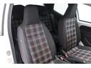 フォルクスワーゲンは、小さな車であろうと大きな車であろうと、品質と安全性に一切の妥協をしません。クラスを超えたボディ剛性、重厚なドアの閉まり音は、すべての車種に共通する揺るぎない品質の証です。
