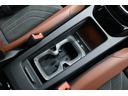 フォルクスワーゲンは、小さな車であろうと大きな車であろうと、品質と安全性に一切の妥協をしません。クラスを超えたボディ剛性、重厚なドアの閉まり音は、すべての車種に共通する揺るぎない品質の証です。