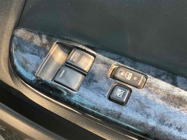ハイエースバン 　両側スライドドア　ＡＴ　アルミホイール　エアコン　パワーステアリング　パワーウィンドウ　運転席エアバッグ　助手席エアバッグ（11枚目）