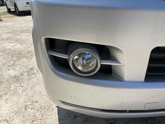 ハイエースバン 　両側スライドドア　ＡＴ　アルミホイール　エアコン　パワーステアリング　パワーウィンドウ　運転席エアバッグ　助手席エアバッグ（28枚目）