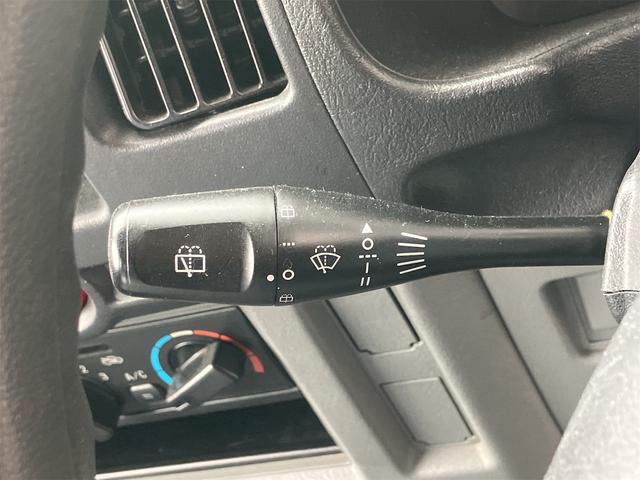 ミニキャブバン 　軽バン　ＡＴ　両側スライドドア　エアコン　パワーステアリング　運転席エアバッグ　助手席エアバッグ（7枚目）