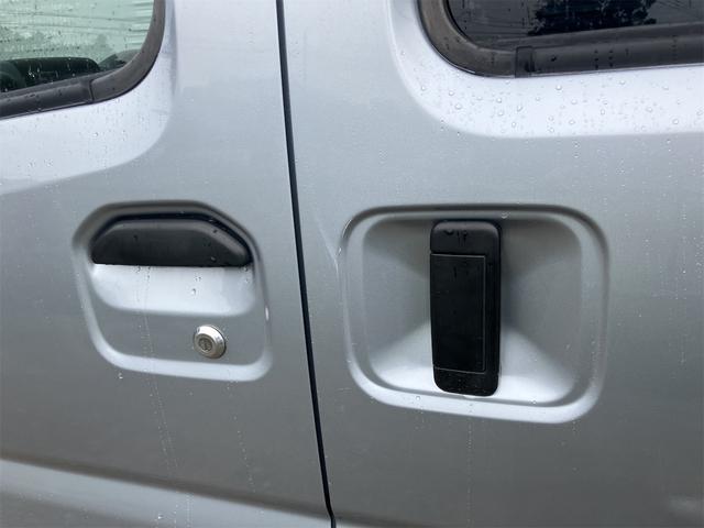 ミニキャブバン 　軽バン　ＡＴ　両側スライドドア　エアコン　パワーステアリング　運転席エアバッグ　助手席エアバッグ（24枚目）