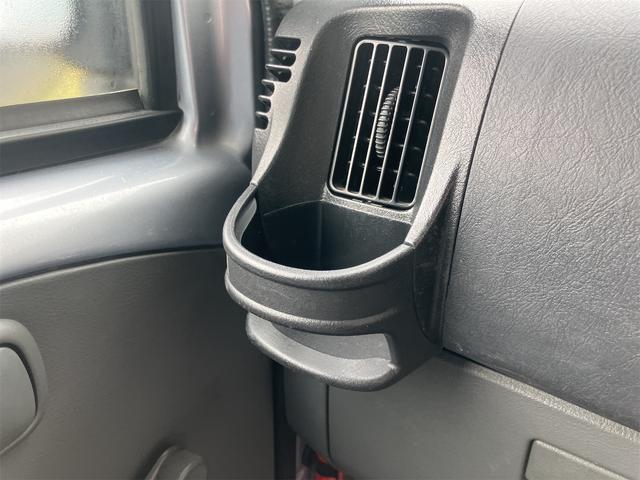 ミニキャブバン 　軽バン　ＡＴ　両側スライドドア　エアコン　パワーステアリング　運転席エアバッグ　助手席エアバッグ（31枚目）