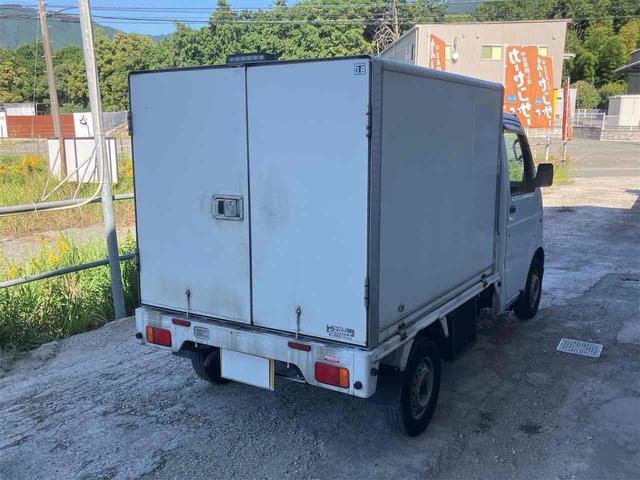 キャリイトラック  軽トラック AT エアコン パワーステアリング 運転席エアバッグ(6枚目)