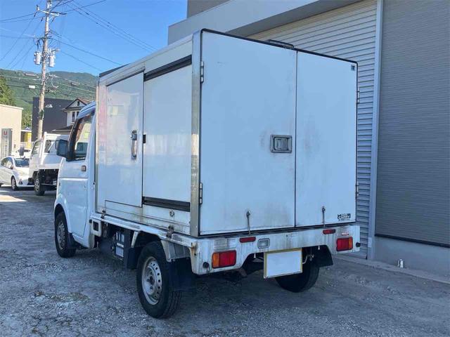 キャリイトラック  軽トラック AT エアコン パワーステアリング 運転席エアバッグ(10枚目)