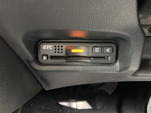 フィットハイブリッド Fパッケージ ハイブリッド ETC バックカメラ ナビ TV クリアランスソナー スマートキー 電動格納ミラー AT 盗難防止システム 衝突安全ボディ CD USB Bluetooth ABS ESC エアコン(8枚目)