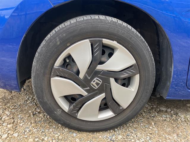 フィットハイブリッド Fパッケージ ハイブリッド ETC バックカメラ ナビ TV クリアランスソナー スマートキー 電動格納ミラー AT 盗難防止システム 衝突安全ボディ CD USB Bluetooth ABS ESC エアコン(20枚目)