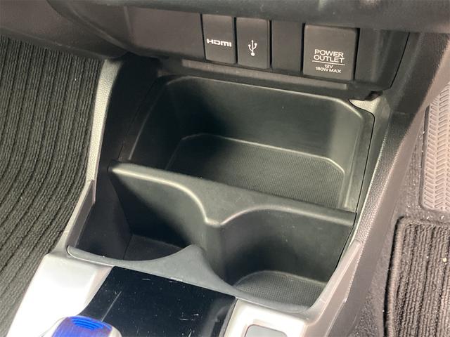 フィットハイブリッド Fパッケージ ハイブリッド ETC バックカメラ ナビ TV クリアランスソナー スマートキー 電動格納ミラー AT 盗難防止システム 衝突安全ボディ CD USB Bluetooth ABS ESC エアコン(37枚目)