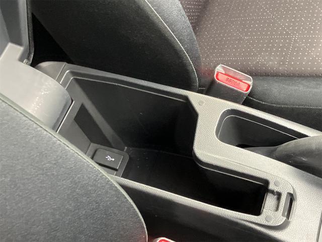 フィットハイブリッド Fパッケージ ハイブリッド ETC バックカメラ ナビ TV クリアランスソナー スマートキー 電動格納ミラー AT 盗難防止システム 衝突安全ボディ CD USB Bluetooth ABS ESC エアコン(38枚目)