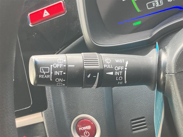 フィットハイブリッド Fパッケージ ハイブリッド ETC バックカメラ ナビ TV クリアランスソナー スマートキー 電動格納ミラー AT 盗難防止システム 衝突安全ボディ CD USB Bluetooth ABS ESC エアコン(40枚目)