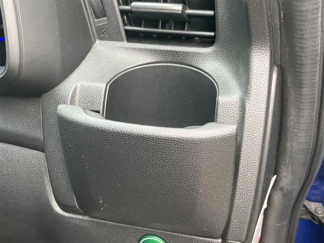 フィットハイブリッド Fパッケージ ハイブリッド ETC バックカメラ ナビ TV クリアランスソナー スマートキー 電動格納ミラー AT 盗難防止システム 衝突安全ボディ CD USB Bluetooth ABS ESC エアコン(44枚目)