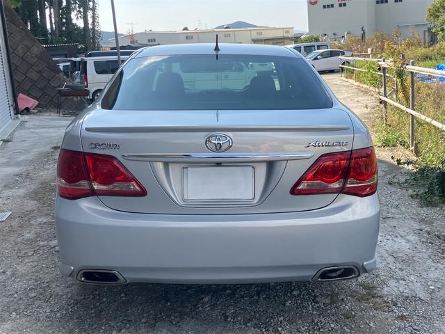 クラウン アスリート　ＥＴＣ　オートクルーズコントロール　バックカメラ　ナビ　ＴＶ　アルミホイール　オートライト　ＨＩＤ　ＡＴ　スマートキー　電動格納ミラー　盗難防止システム　ＣＤ　ＤＶＤ再生　ＭＤ（16枚目）