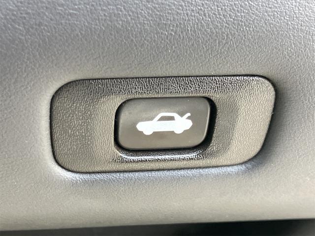 クラウン アスリート　ＥＴＣ　オートクルーズコントロール　バックカメラ　ナビ　ＴＶ　アルミホイール　オートライト　ＨＩＤ　ＡＴ　スマートキー　電動格納ミラー　盗難防止システム　ＣＤ　ＤＶＤ再生　ＭＤ（47枚目）