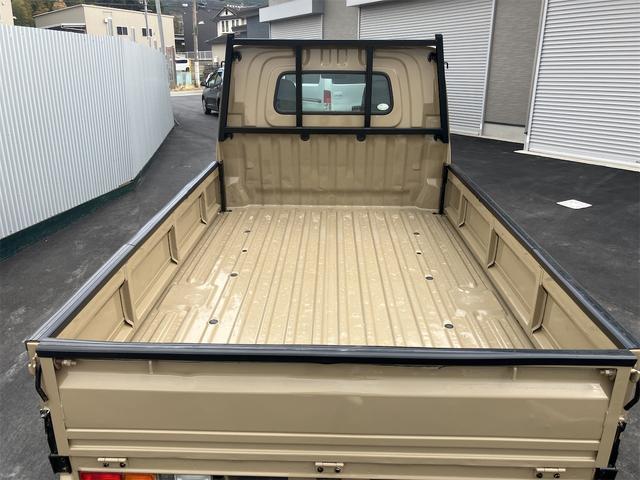 タウンエーストラック 　ＡＴ　ＥＴＣ　ナビ　ＴＶ　アルミホイール　エアコン　運転席エアバッグ　助手席エアバッグ　ＣＤ　ＤＶＤ再生　ＵＳＢ　Ｂｌｕｅｔｏｏｔｈ（13枚目）