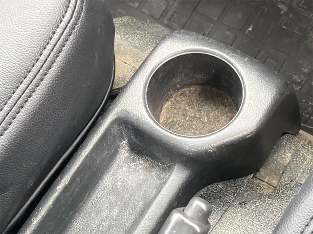 タウンエーストラック 　ＡＴ　ＥＴＣ　ナビ　ＴＶ　アルミホイール　エアコン　運転席エアバッグ　助手席エアバッグ　ＣＤ　ＤＶＤ再生　ＵＳＢ　Ｂｌｕｅｔｏｏｔｈ（34枚目）