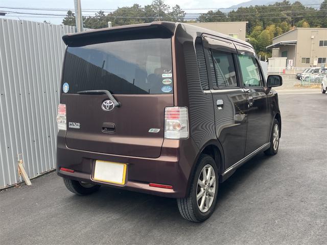 ピクシススペース カスタム　Ｇ　ナビ　ＴＶ　ＨＩＤ　スマートキー　アイドリングストップ　電動格納ミラー　ＣＶＴ　盗難防止システム　ＡＢＳ　ＣＤ　ＤＶＤ再生　ミュージックプレイヤー接続可　Ｂｌｕｅｔｏｏｔｈ　アルミホイール（17枚目）