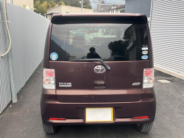 ピクシススペース カスタム　Ｇ　ナビ　ＴＶ　ＨＩＤ　スマートキー　アイドリングストップ　電動格納ミラー　ＣＶＴ　盗難防止システム　ＡＢＳ　ＣＤ　ＤＶＤ再生　ミュージックプレイヤー接続可　Ｂｌｕｅｔｏｏｔｈ　アルミホイール（18枚目）