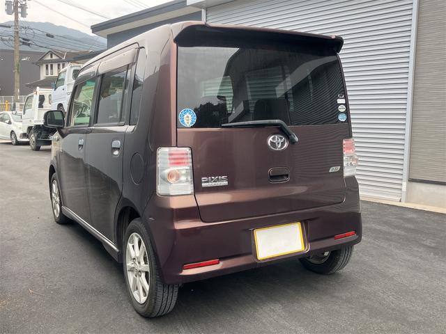 ピクシススペース カスタム　Ｇ　ナビ　ＴＶ　ＨＩＤ　スマートキー　アイドリングストップ　電動格納ミラー　ＣＶＴ　盗難防止システム　ＡＢＳ　ＣＤ　ＤＶＤ再生　ミュージックプレイヤー接続可　Ｂｌｕｅｔｏｏｔｈ　アルミホイール（20枚目）