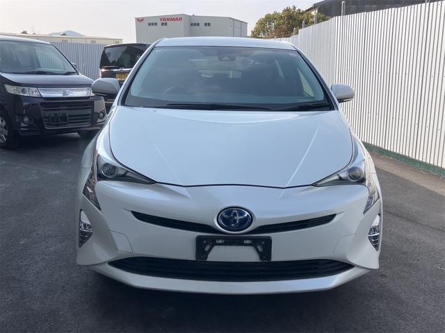 プリウス Ｓ　ドライブレコーダー　レーンアシスト　オートクルーズコントロール　衝突被害軽減システム　バックカメラ　ナビ　ＴＶ　アルミホイール　オートマチックハイビーム　オートライト　ＬＥＤヘッドランプ　ＣＶＴ（13枚目）