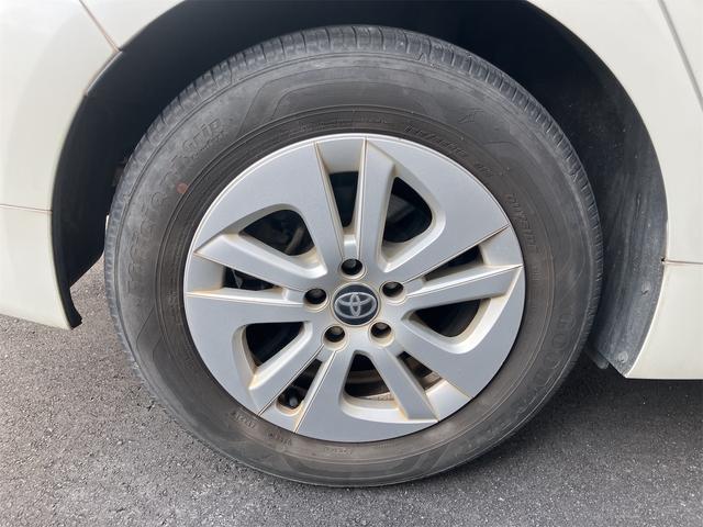 プリウス Ｓ　ドライブレコーダー　レーンアシスト　オートクルーズコントロール　衝突被害軽減システム　バックカメラ　ナビ　ＴＶ　アルミホイール　オートマチックハイビーム　オートライト　ＬＥＤヘッドランプ　ＣＶＴ（22枚目）