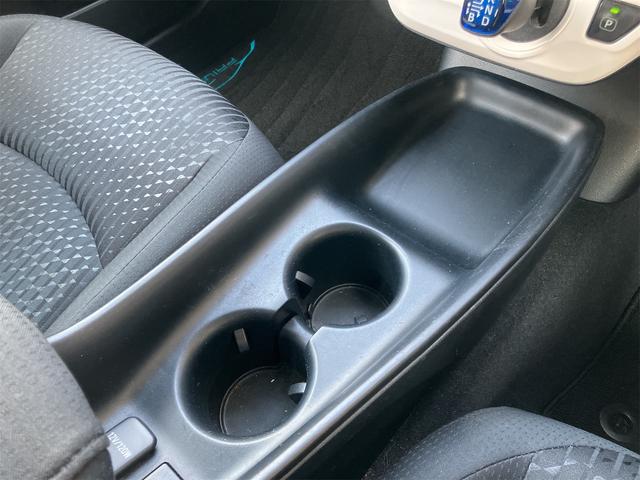 プリウス Ｓ　ドライブレコーダー　レーンアシスト　オートクルーズコントロール　衝突被害軽減システム　バックカメラ　ナビ　ＴＶ　アルミホイール　オートマチックハイビーム　オートライト　ＬＥＤヘッドランプ　ＣＶＴ（40枚目）