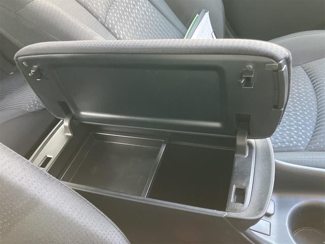 プリウス Ｓ　ドライブレコーダー　レーンアシスト　オートクルーズコントロール　衝突被害軽減システム　バックカメラ　ナビ　ＴＶ　アルミホイール　オートマチックハイビーム　オートライト　ＬＥＤヘッドランプ　ＣＶＴ（41枚目）